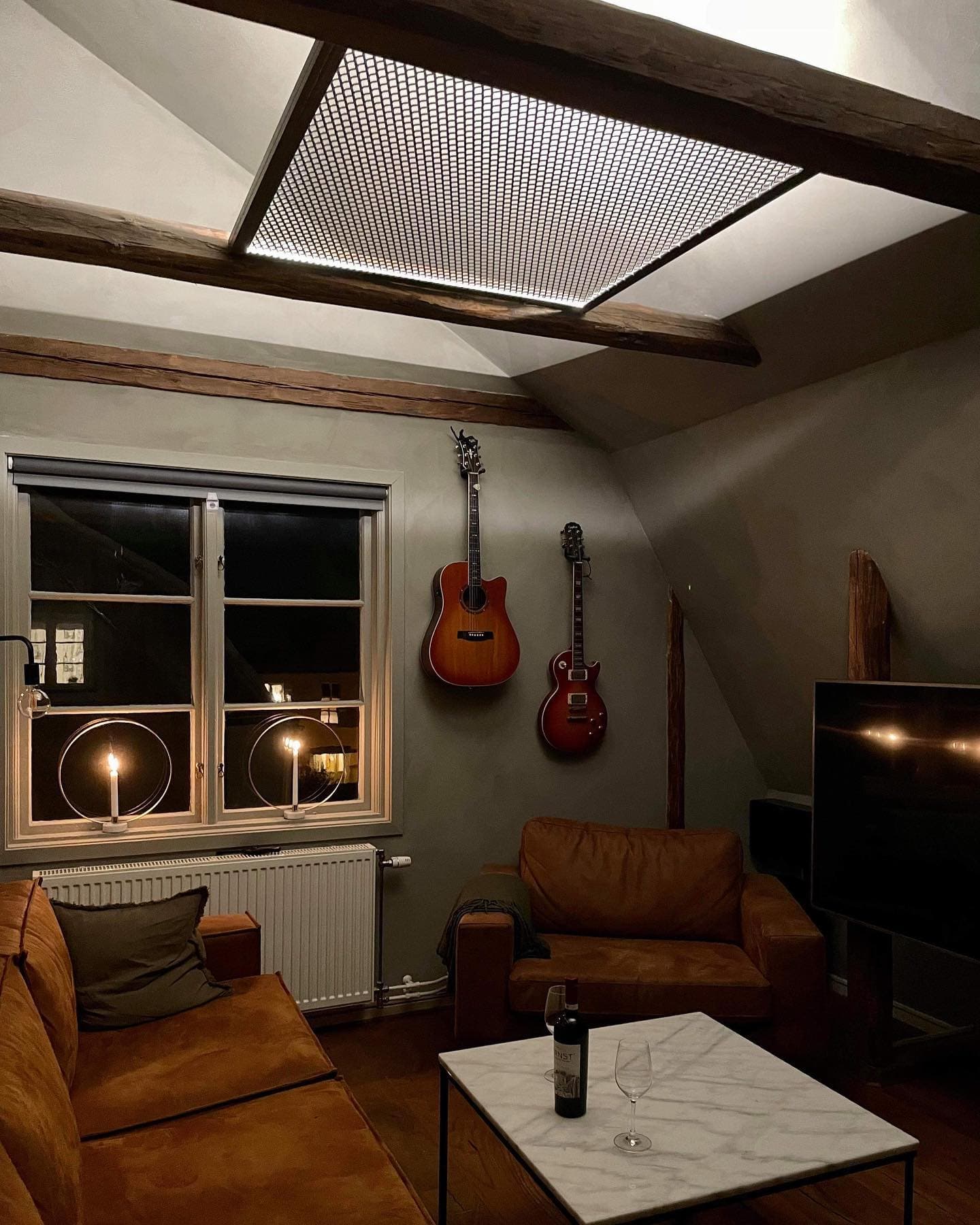 Måttbeställd taklampa.